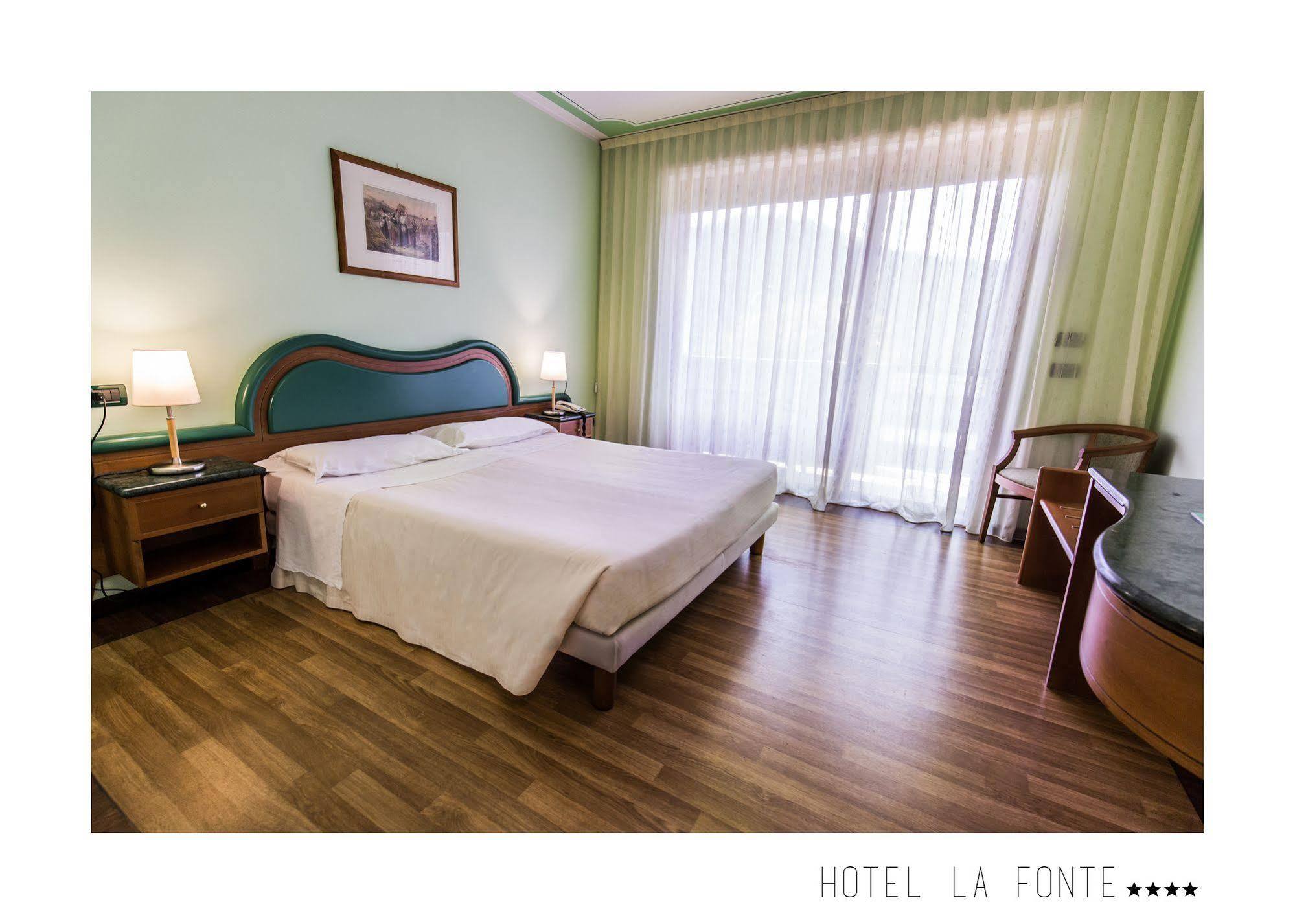 La Fonte Hotel Ome Exterior photo